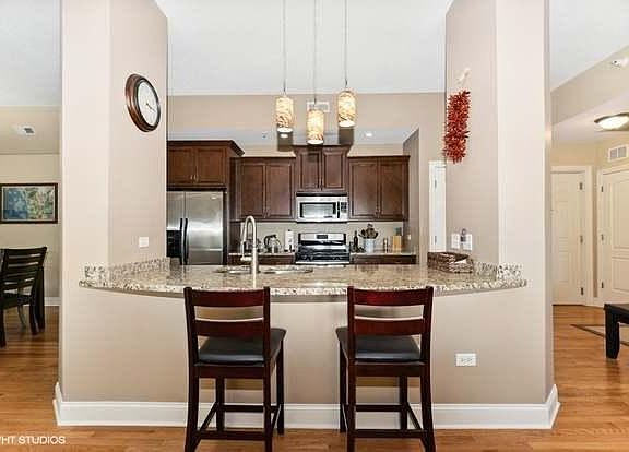 4th image of 17200 S Oak Park Ave #305