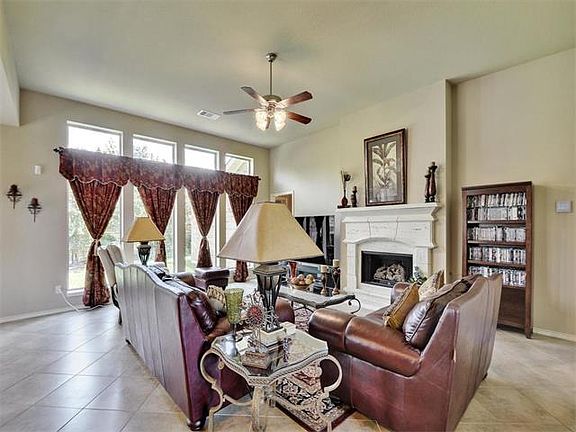 5th image of 708 Wiltshire Dr