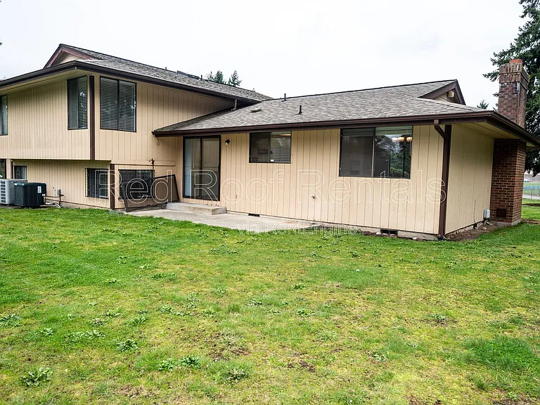 1418 Tule Lake Dr S — Photo 34