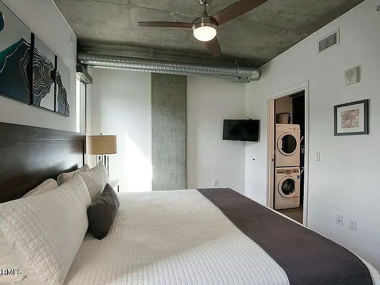 100 W Portland St #306 — Photo 19