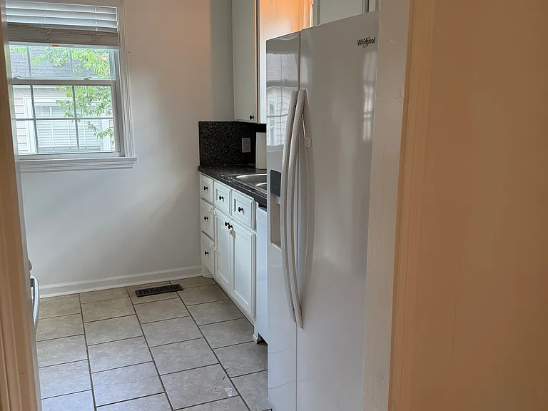 312 E C Ave — Photo 11