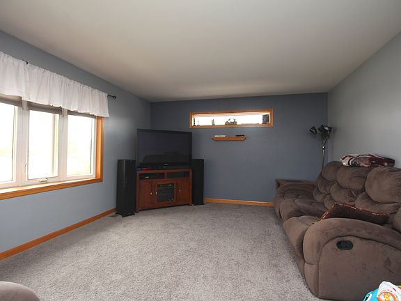 3rd image of 6908 Manchester Dr