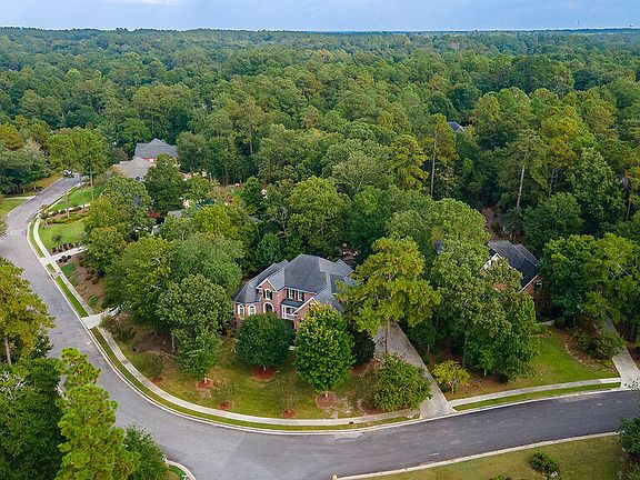 5th image of 400 Ascot Dr