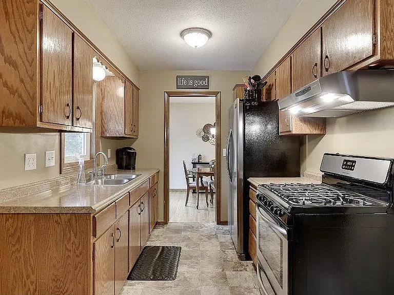 10682 Jefferson St NE — Photo 7