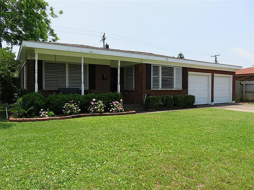 1st image of 105 Coral Ln