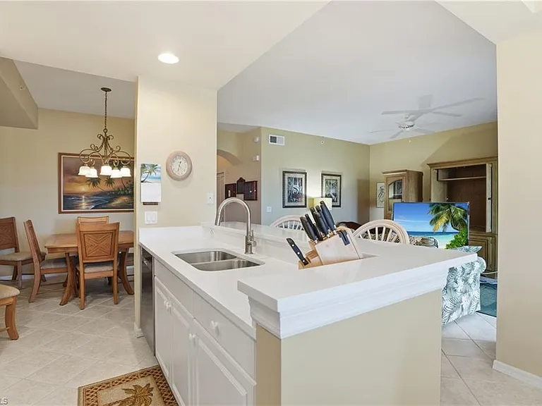 2730 Cypress Trace Cir #2812 — Photo 18