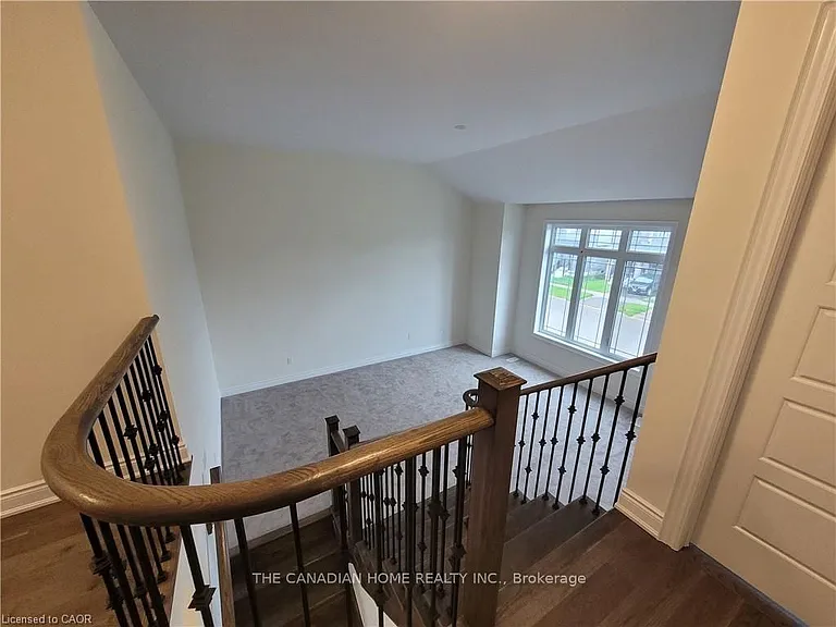 232 Wilmot Rd — Photo 23