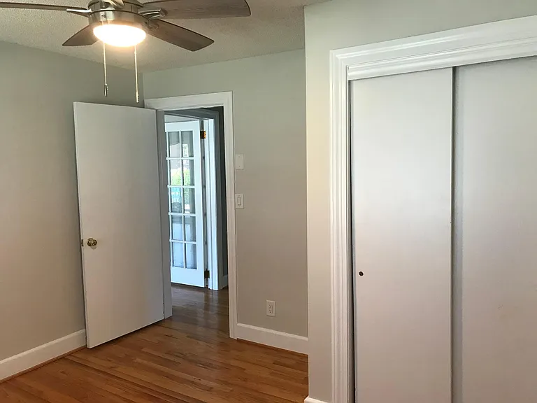 2702 Crockett Dr — Photo 17