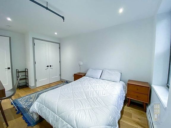 5th image of 1407 Dean St #1