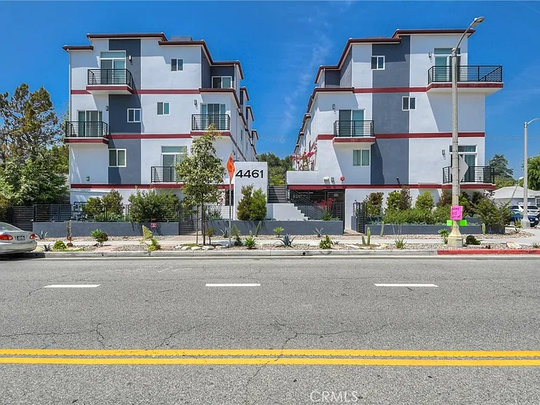 4461 Tujunga Ave #104 — Photo 33