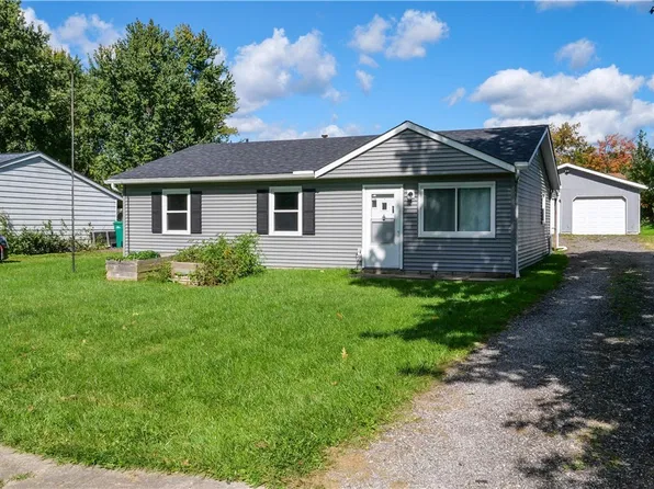 9871 Bright Dr, Windham, OH 44288