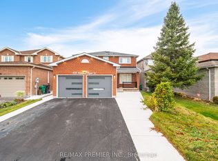 495 Fairview Rd W, Mississauga, ON L5B3W7