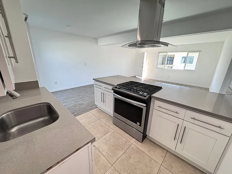 1808 MacKay Ln — Photo 9