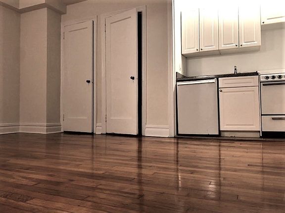 3rd image of 404 E 55th St APT 7H