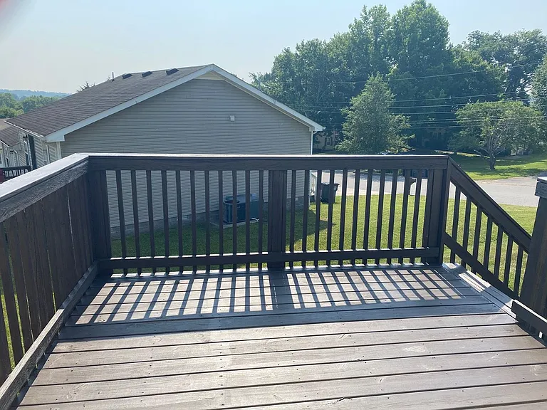 944 Kingsbury Dr — Photo 15
