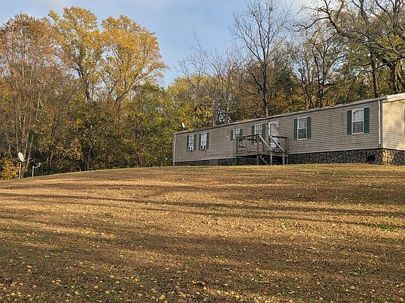 3rd image of 4698 Bennett Hollow Rd