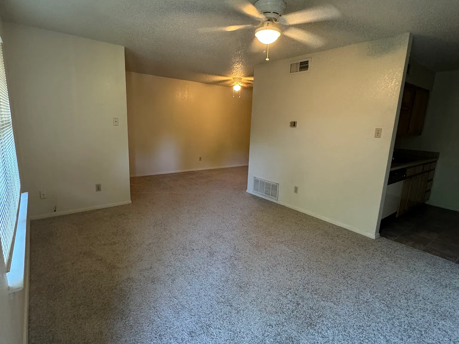 Studio, 440 sqft, $825 — Photo 2
