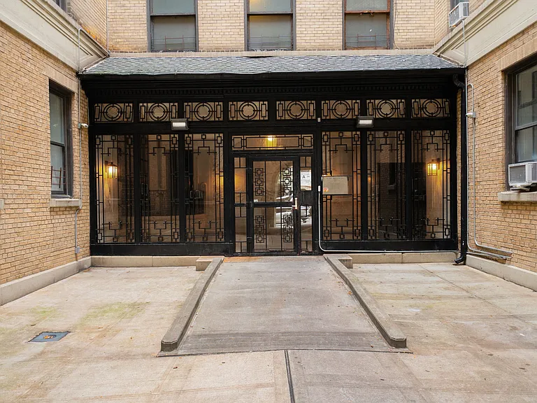 35 Fort Washington Ave #3F — Photo 24