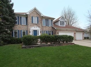 230 Dilorenzo Dr, Naperville, IL 60565