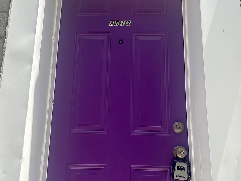 2513 Francis St #1 — Photo 2