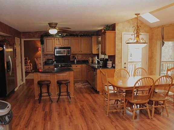 5th image of 19250 Westfield Ln