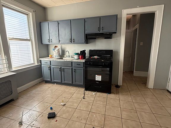 5th image of 108 Sunset Ave APT 2L