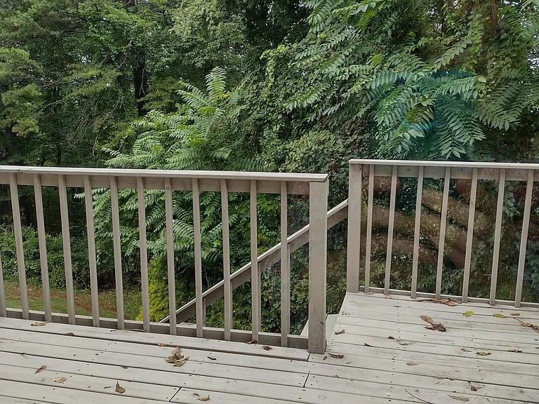 3541 Londonderry Ln — Photo 23