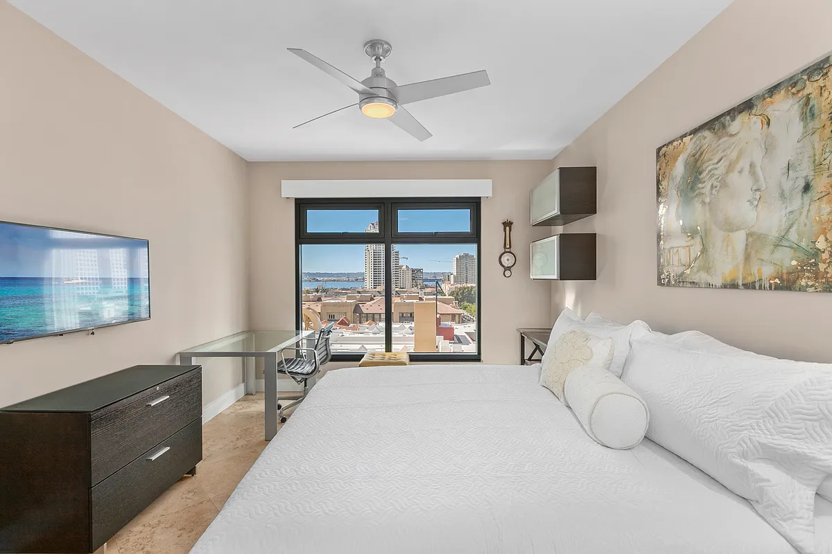 2 bed, 2.5 bath, 1295 sqft, $6,500 — Photo 4