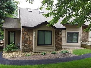 1714 Snowfield Run, Hidden Valley, PA 15502