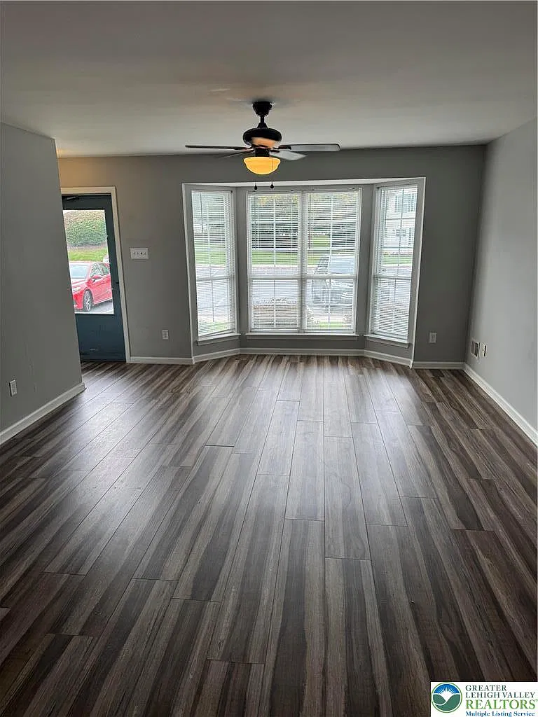 2 bed, 1263 sqft, $2,230 — Photo 2
