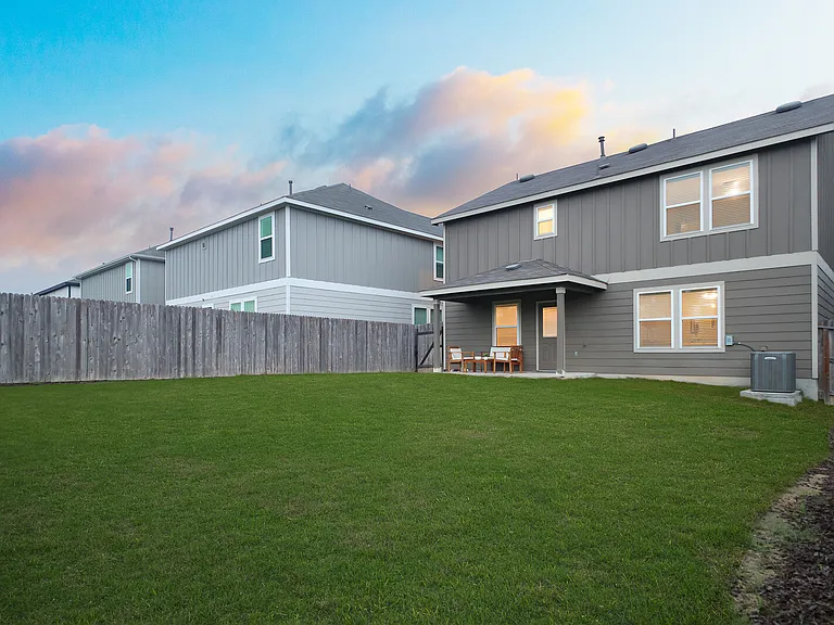 7710 Ponderosa Pne — Photo 12