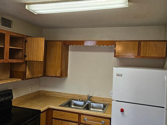 4th image of 1290 9th St #403