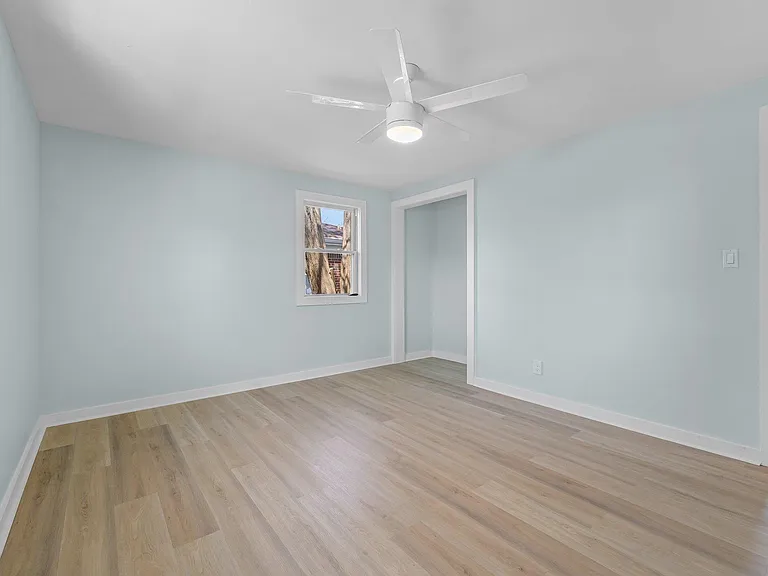 4268 Lee Ave — Photo 13