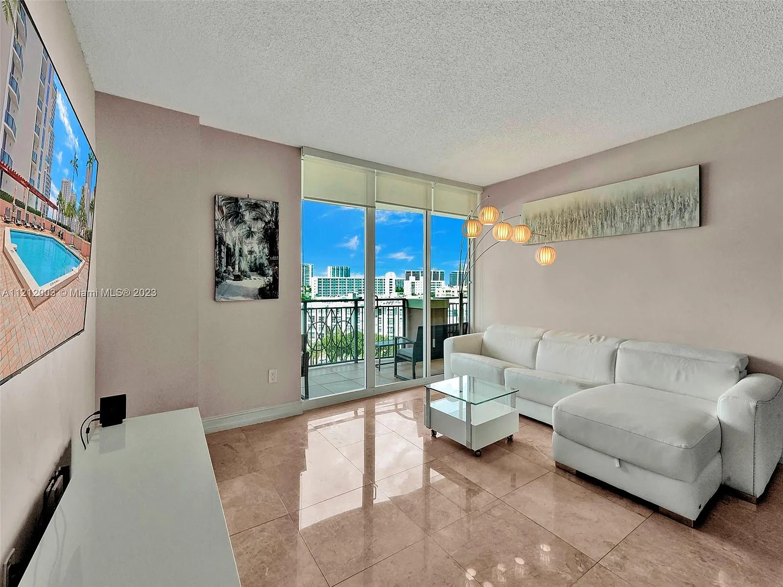 King David Of Sunny Isles — Photo 3