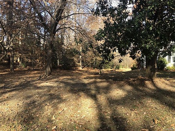 3rd image of 8321 Fulham Dr