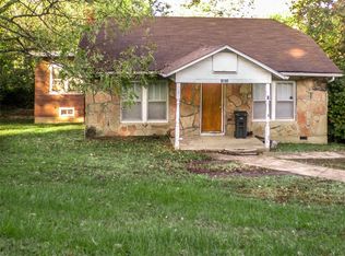 1913 Vichy Rd, Rolla, MO 65401