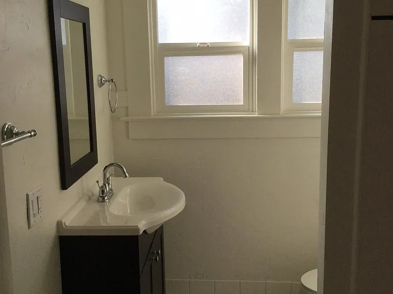 Bathroom - Downstairs