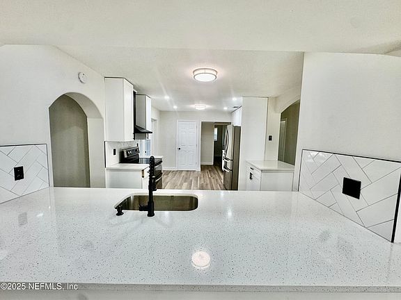 5th image of 8005 JACQUES Drive