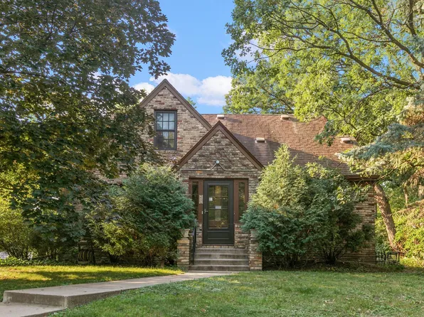 201 Melbourne Ave SE #E, Minneapolis, MN 55414