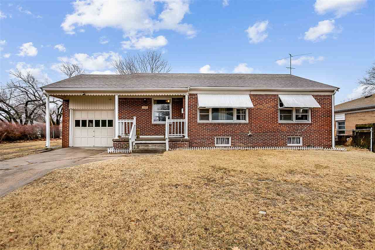 1102 Prairie Park Rd Wichita Ks 67218 Zillow