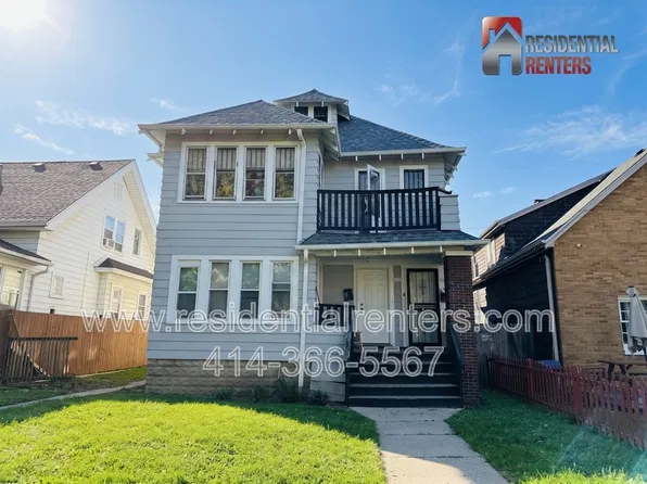 2747 N 49th St, Milwaukee, WI 53210