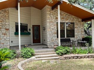 2 Champions Cir, Wimberley, TX 78676