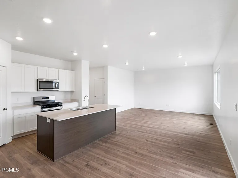 2035 N High Uintas Ln — Photo 10