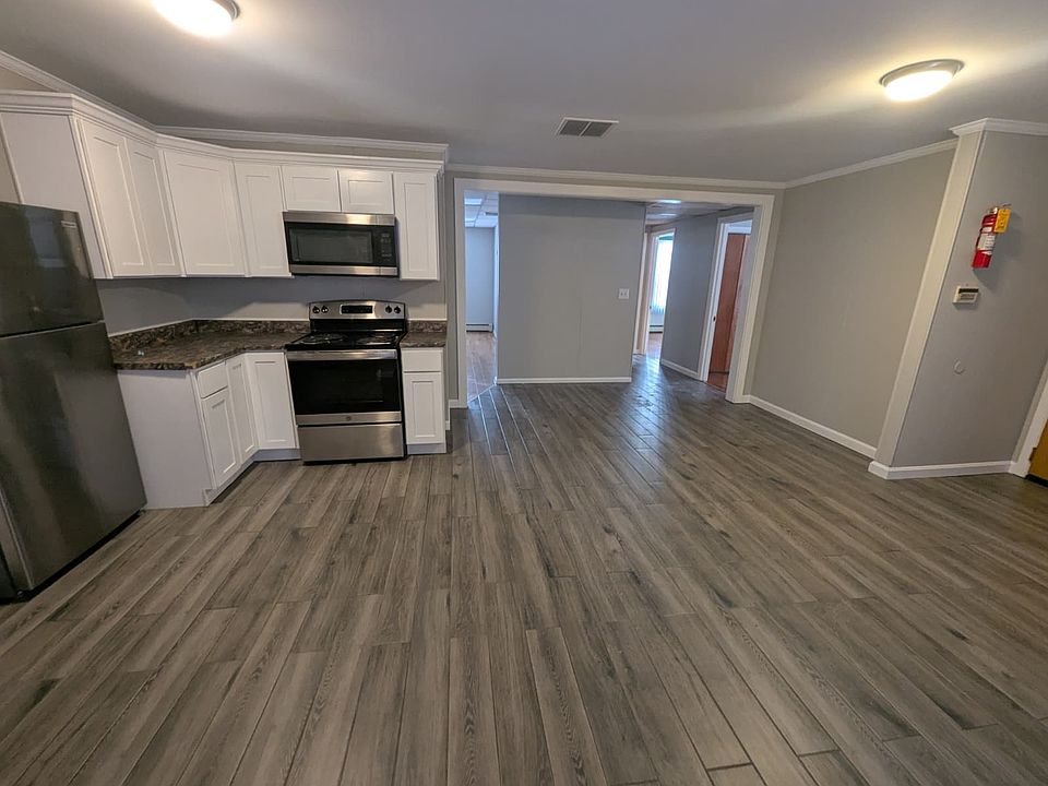 1st image of 633 Orange St #11