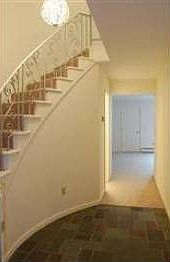 2nd image of 3 Meadowlawn Dr Unit 2