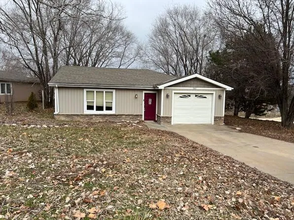 301 Appaloosa Trl, Ogden, KS 66517