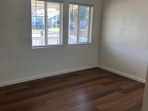4th image of 1000 El Tejon Ave