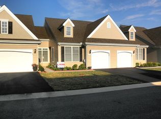 71 Larkspur Ln, Smyrna, DE 19977