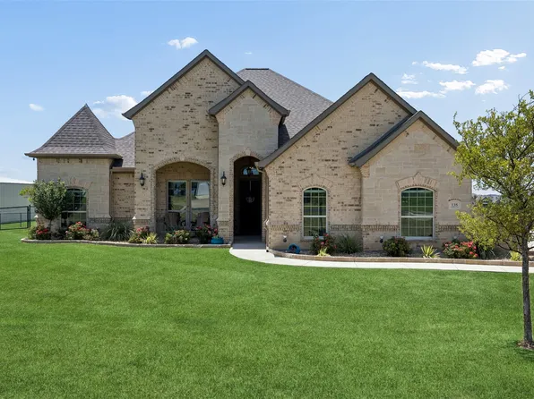 135 Stanford Ln, Springtown, TX 76082