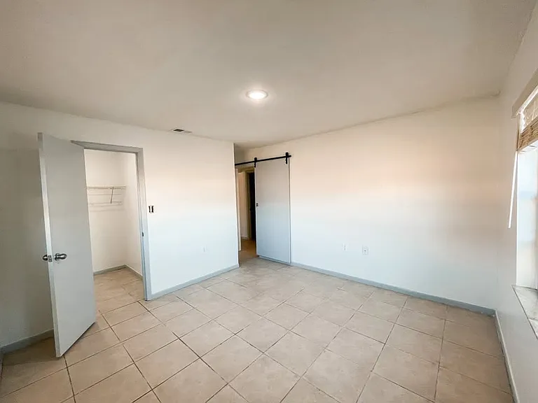 1054 Buccaneer Dr #1054 — Photo 8